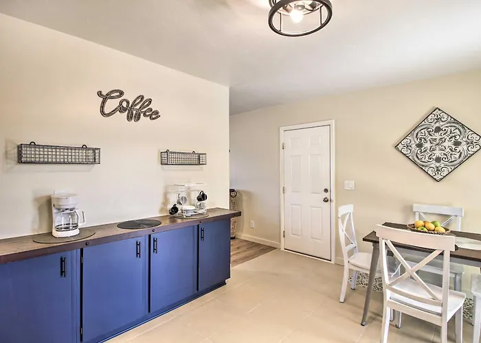Holiday home Groups Welcome! 2-home Escape W/ Fire Pit