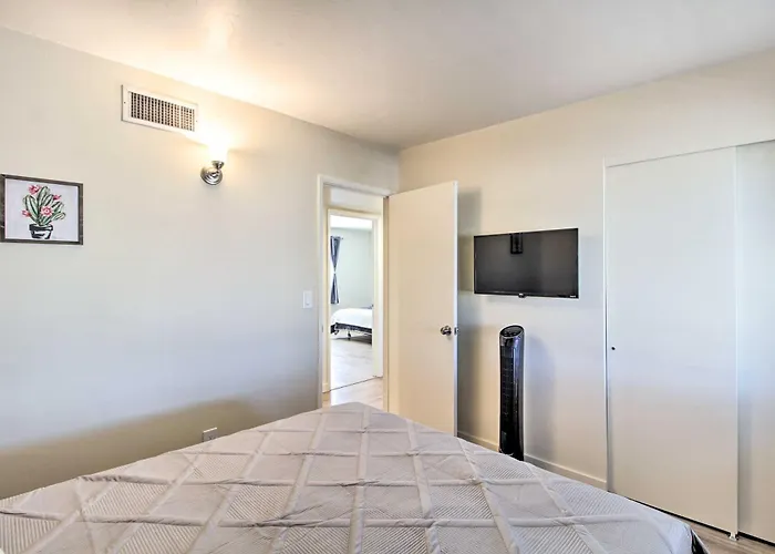 Groups Welcome! 2-home Escape W/ Fire Pit Holiday home *