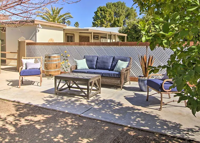 Groups Welcome! 2-home Escape W/ Fire Pit Holiday home
