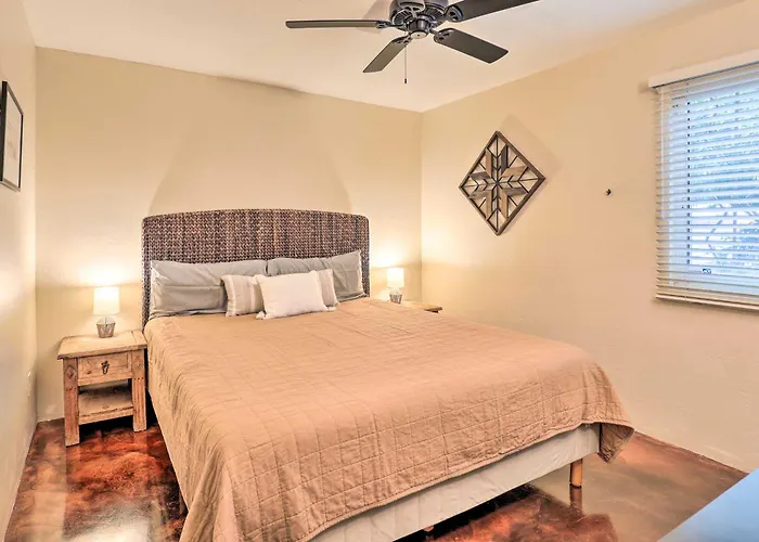Holiday home Groups Welcome! 2-home Escape W/ Fire Pit *