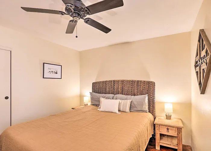 Groups Welcome! 2-home Escape W/ Fire Pit Holiday home *